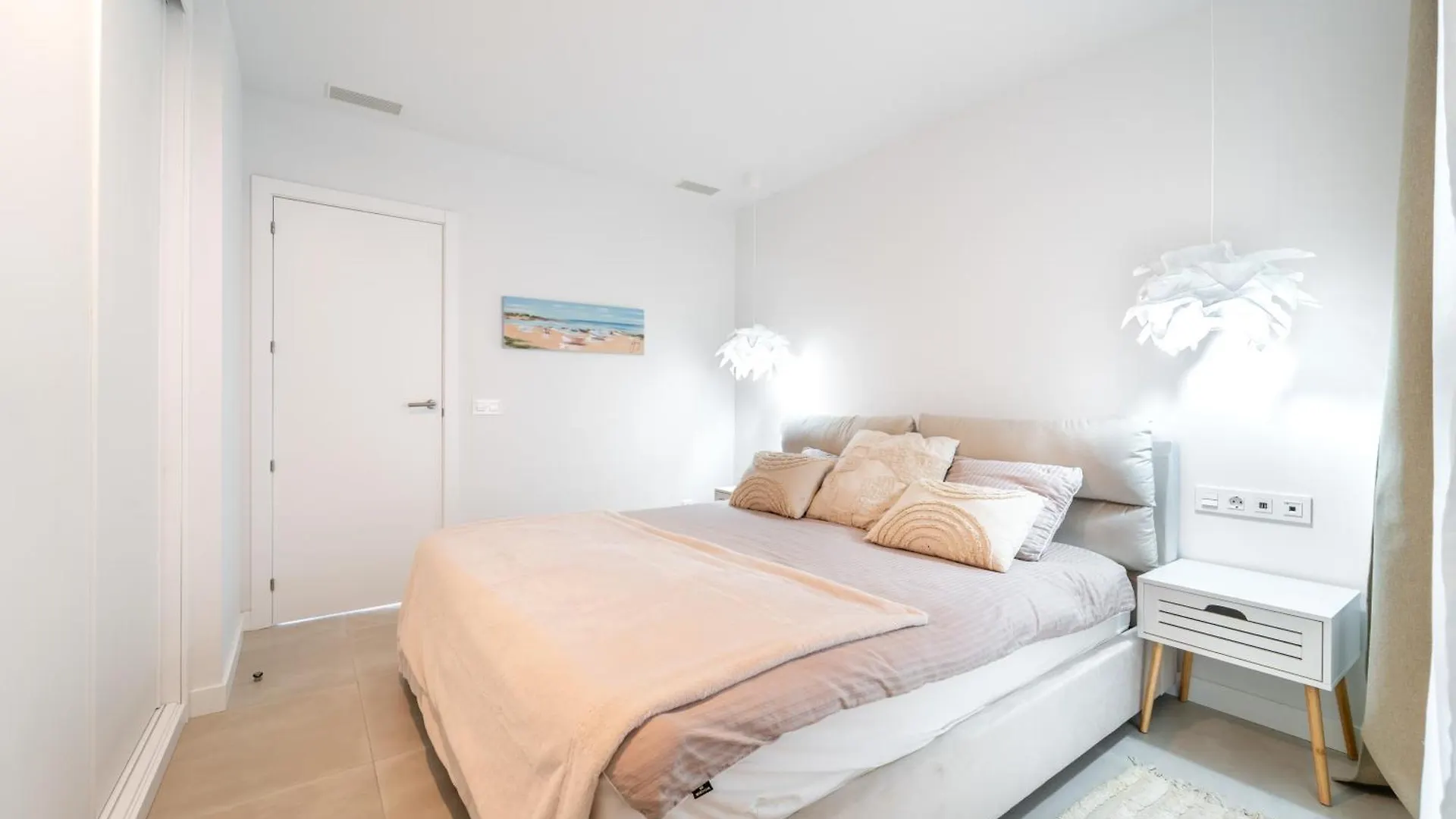 Higueron West Property Collection - La Casa Solana By Hwpc フエンヒロラ アパート